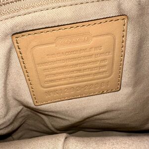 COACH Tan Leather Beige Shoulder Crossbody Bag Hobo Tassel Classic